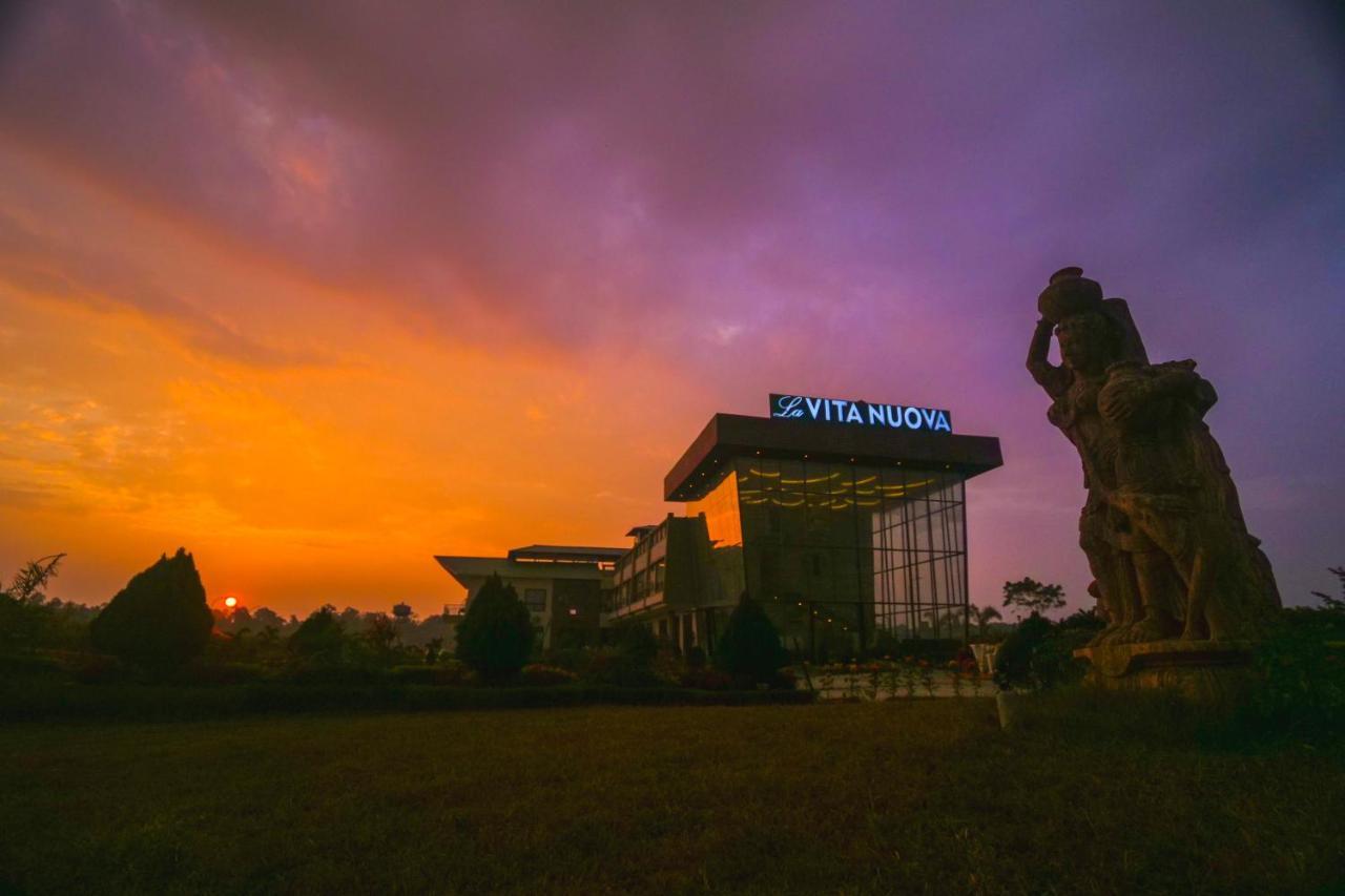 La Vita Nuova Resort Shaugaon Экстерьер фото